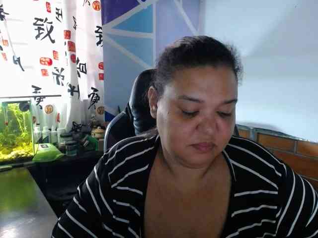 beautifulchubbyqueen webcam