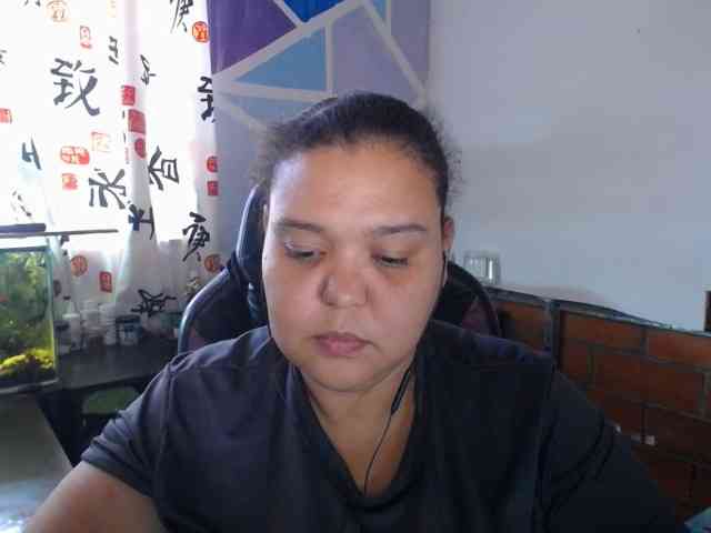 beautifulchubbyqueen webcam