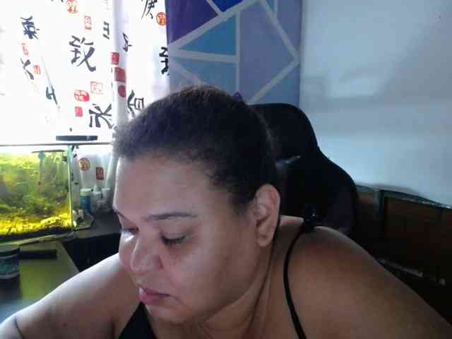 beautifulchubbyqueen webcam