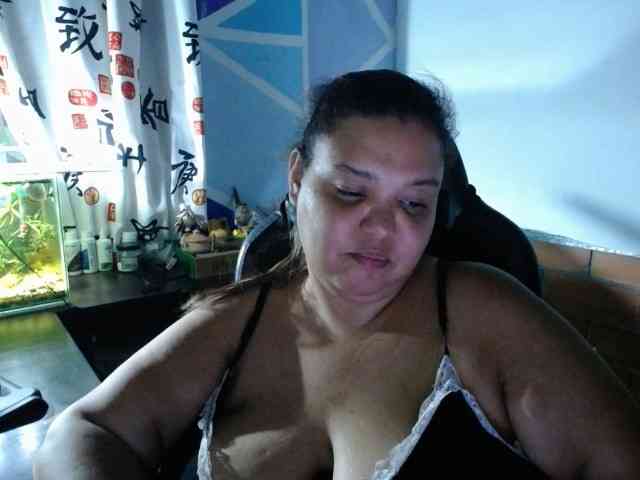 beautifulchubbyqueen webcam