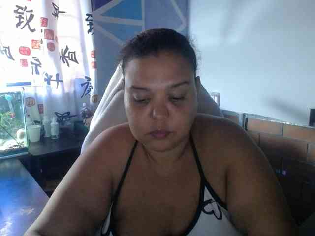 beautifulchubbyqueen webcam