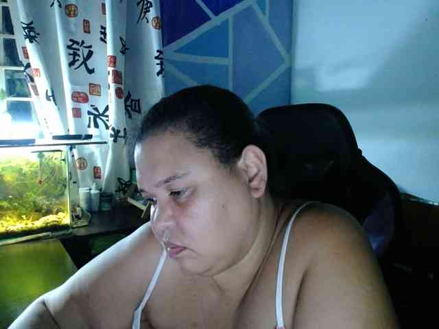 beautifulchubbyqueen webcam