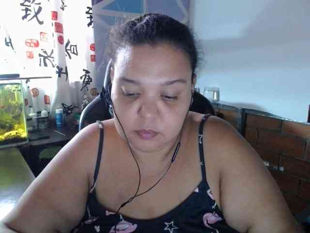 beautifulchubbyqueen webcam