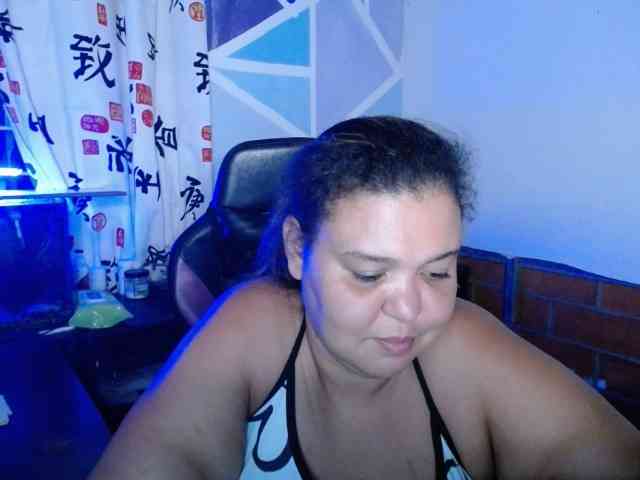 beautifulchubbyqueen webcam