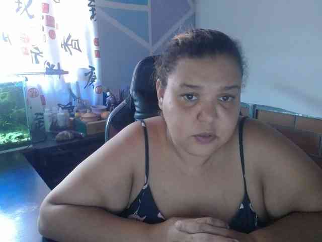 beautifulchubbyqueen webcam
