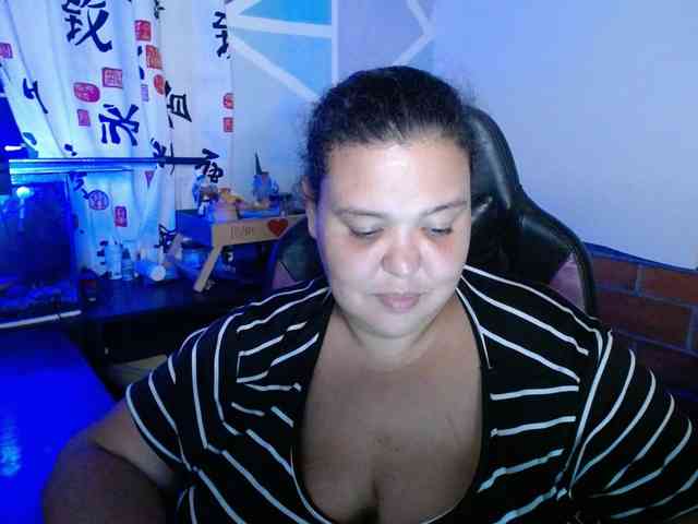 beautifulchubbyqueen webcam