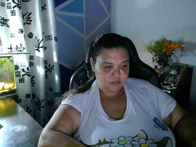 beautifulchubbyqueen webcam