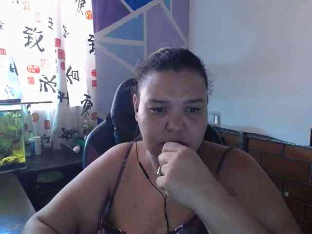 beautifulchubbyqueen webcam