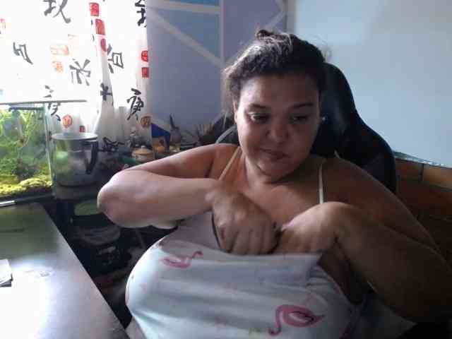 beautifulchubbyqueen webcam