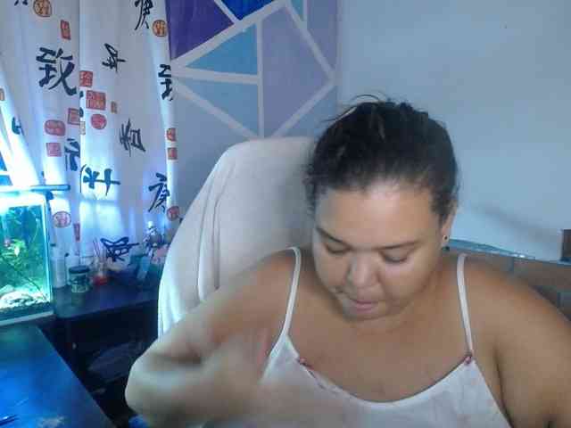 beautifulchubbyqueen webcam