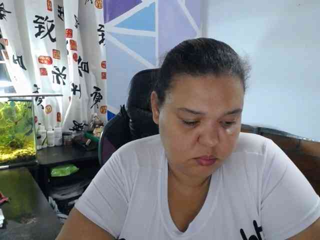 beautifulchubbyqueen webcam
