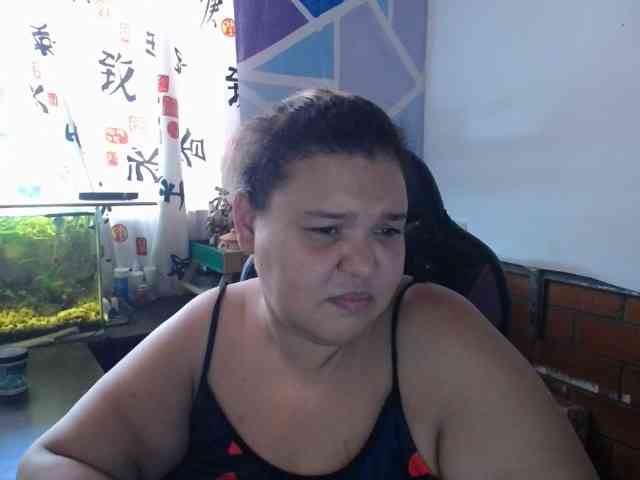 beautifulchubbyqueen webcam