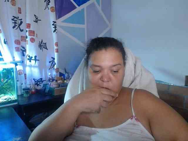 beautifulchubbyqueen webcam