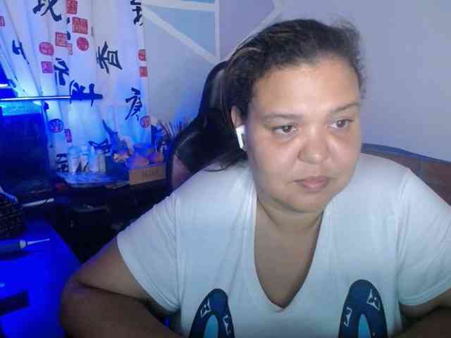 beautifulchubbyqueen webcam