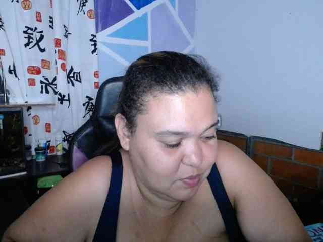 beautifulchubbyqueen webcam