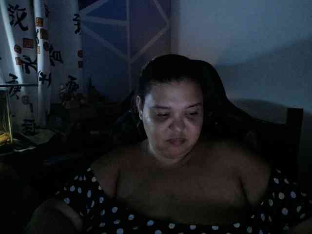 beautifulchubbyqueen webcam