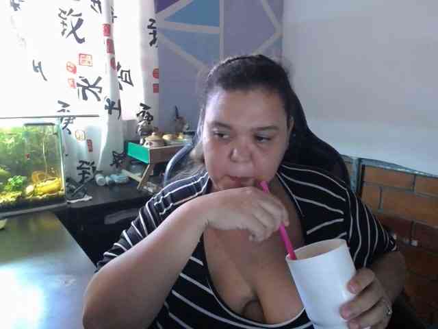 beautifulchubbyqueen webcam