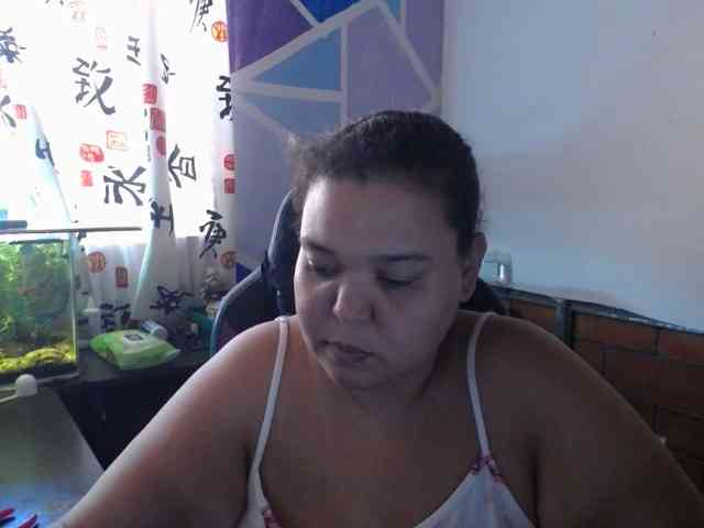 beautifulchubbyqueen webcam