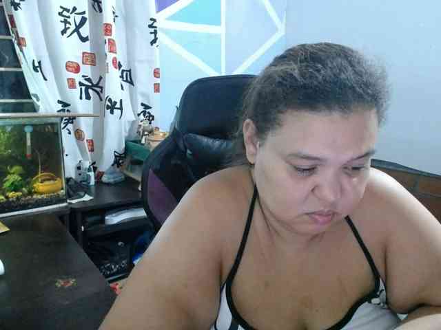beautifulchubbyqueen webcam