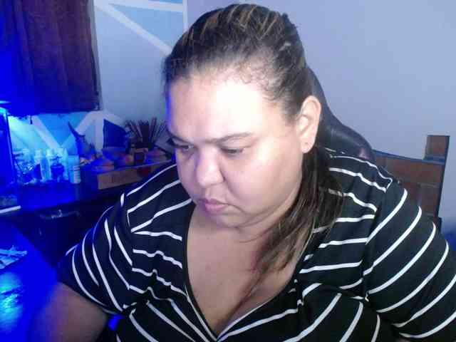 beautifulchubbyqueen webcam