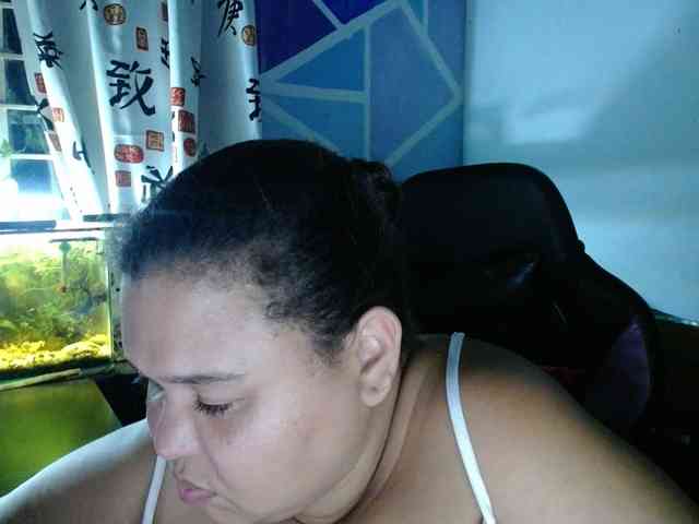 beautifulchubbyqueen webcam