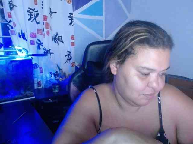 beautifulchubbyqueen webcam