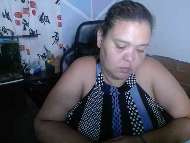beautifulchubbyqueen webcam