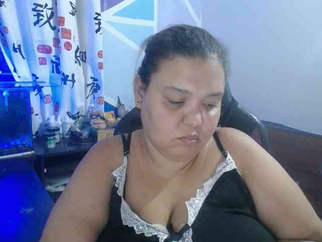 beautifulchubbyqueen webcam