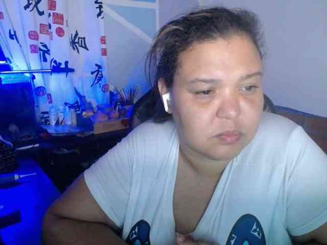 beautifulchubbyqueen webcam