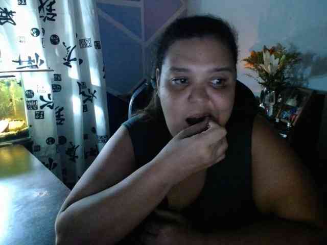 beautifulchubbyqueen webcam