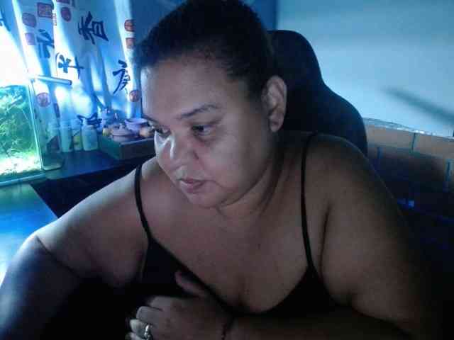 beautifulchubbyqueen webcam