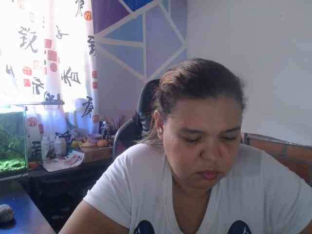 beautifulchubbyqueen webcam