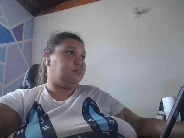 beautifulchubbyqueen webcam