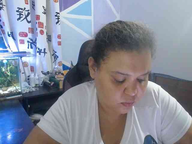 beautifulchubbyqueen webcam
