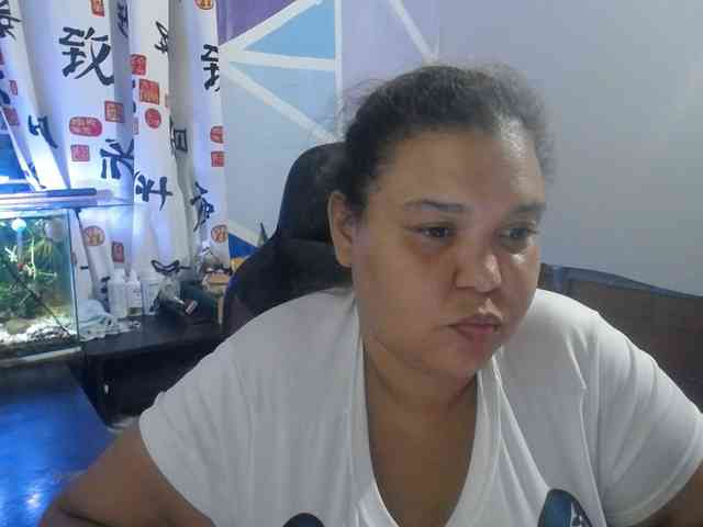 beautifulchubbyqueen webcam