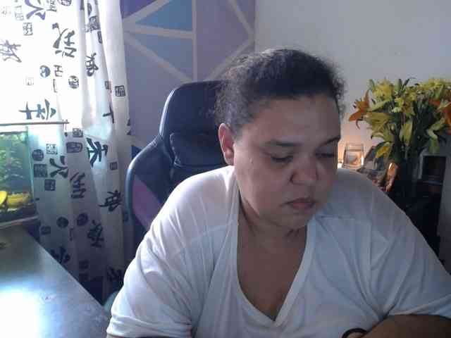 beautifulchubbyqueen webcam