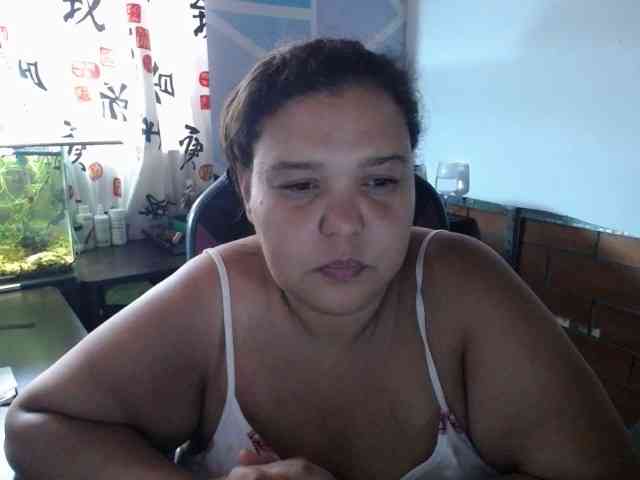 beautifulchubbyqueen webcam
