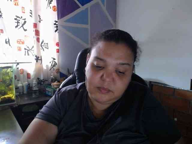 beautifulchubbyqueen webcam
