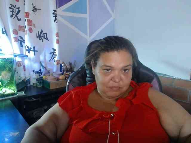beautifulchubbyqueen webcam