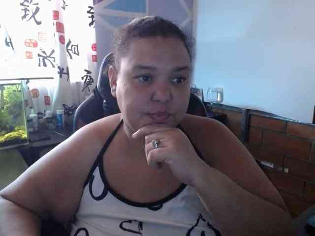 beautifulchubbyqueen webcam