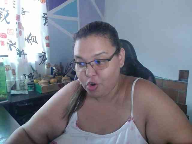 beautifulchubbyqueen webcam