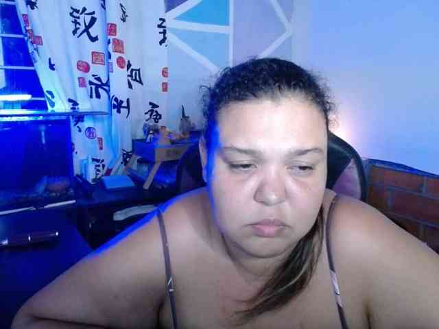 beautifulchubbyqueen webcam