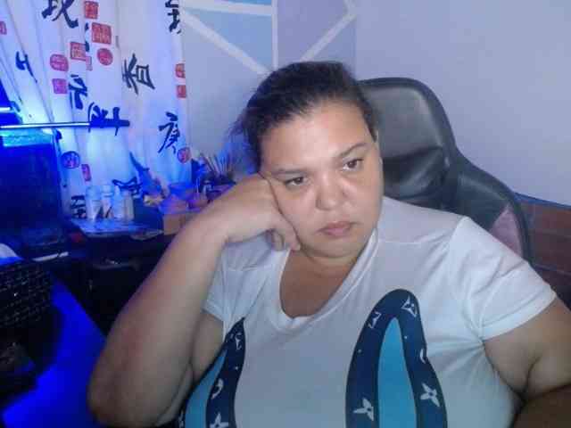 beautifulchubbyqueen webcam