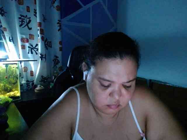beautifulchubbyqueen webcam