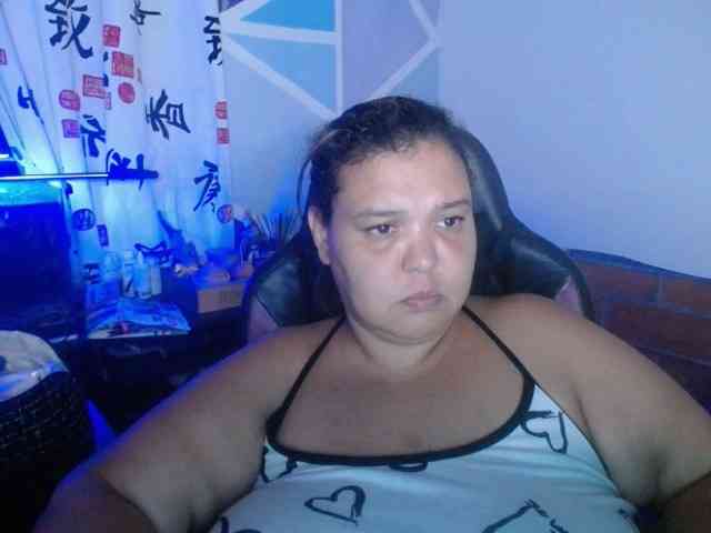 beautifulchubbyqueen webcam