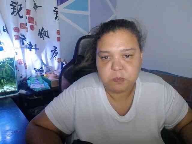beautifulchubbyqueen webcam