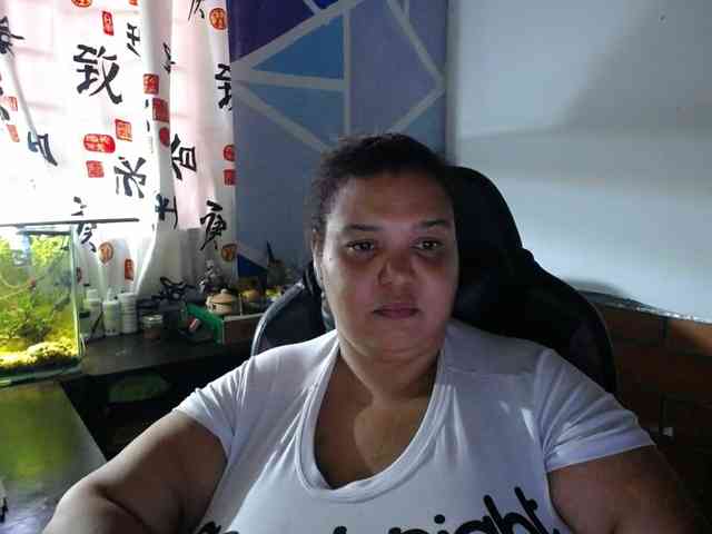 beautifulchubbyqueen webcam