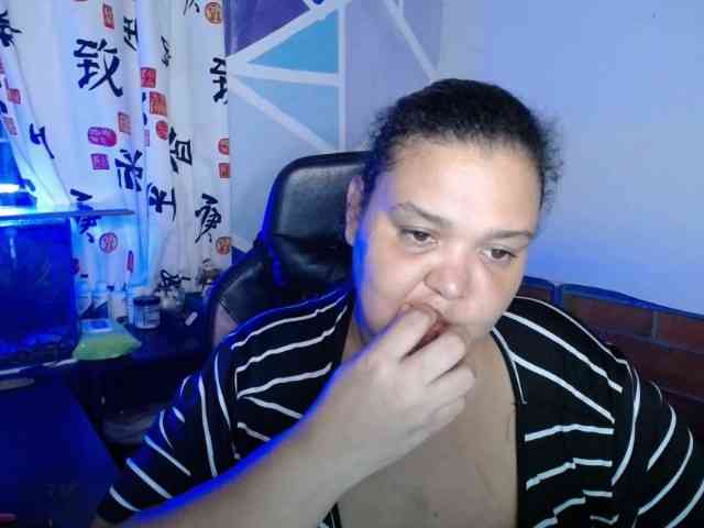 beautifulchubbyqueen webcam