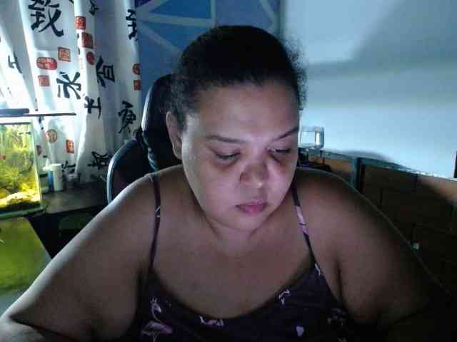 beautifulchubbyqueen webcam