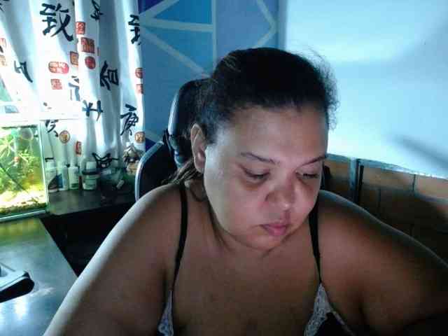 beautifulchubbyqueen webcam